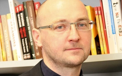 Ks. Piotr Studnicki o artykule "Rz": dobrze, że dzięki Archiwum Kurii obraz działań Karola Wojtyły został wreszcie uzupełniony