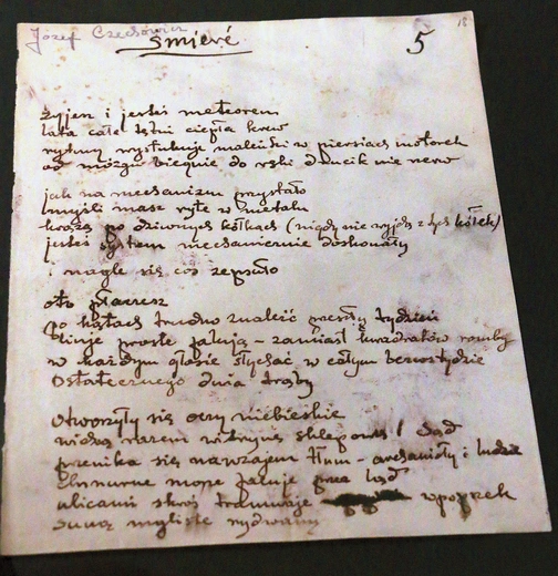 Wśród nielicznych pamiątek zachowało się kilka rękopisów z podpisem autora.  