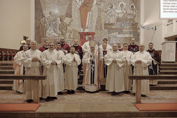  To kolejny etap formacji diakonów.