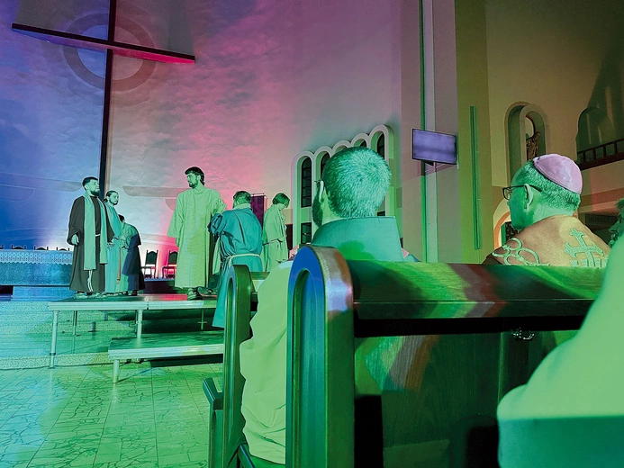 Scena pokazana przez młodzież nawiązywała do rozważań nabożeństwa.