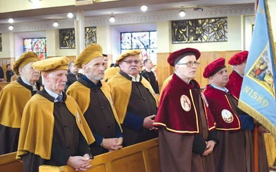 Uroczystość stała się okazją do modlitwy, dziękowania i zawierzenia Panu dalszych lat działalności.