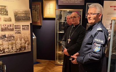 Wizyta abp. Andrzeja Przybylskiego w Ogólnopolskim Stowarzyszeniu Rodzina Policyjna 1939 r.