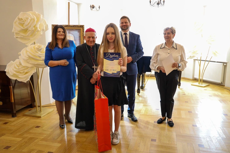 Jubileuszowe XXV Dni Patrona w ZS w Dzikowcu