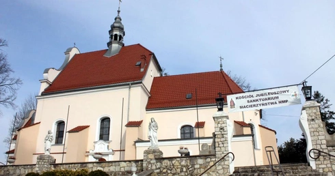 Sanktuarium Macierzyństwa NMP w Zbrosławicach