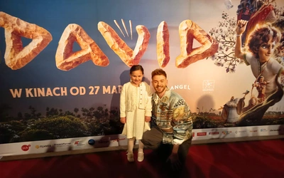 Król idący w stronę światła