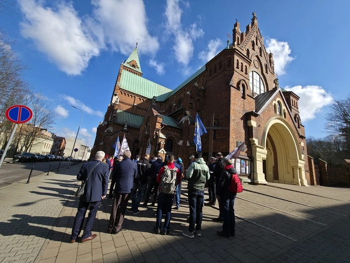Faceci, wiara, św. Józef