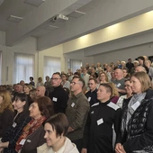 Ślady miłości, które prowadzą do Boga