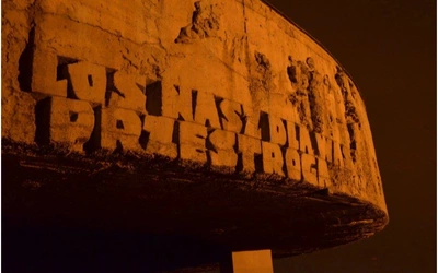 "Ojcze, przebacz..." - między historią a wiarą