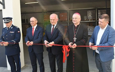 Nowy magazyn żywności Caritas w Gorzowie Wlkp. już gotowy, poświęcony i otwarty