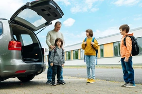 Najczęstsze błędy rodziców podczas jazdy z dziećmi w drodze do przedszkola