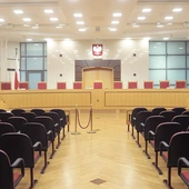 Sytuacja wokół Trybunału Konstytucyjnego. Kto go kontroluje, ten ma rację?