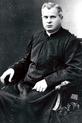 Ks. Godlewski posługiwał w parafii Wszystkich Świętych w latach 1915–1945.