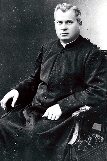 Ks. Godlewski posługiwał w parafii Wszystkich Świętych w latach 1915–1945.