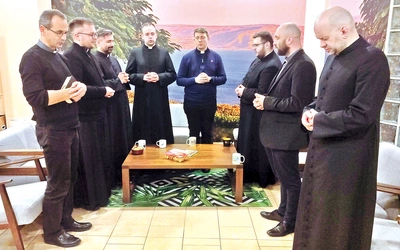 Następne spotkanie w cyklu już 21 kwietnia. Ks. Mariusz Szypa opowie o duchowości liturgicznej.