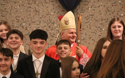 Idźcie w dorosłe życie świadomi, że Bóg jest z wami