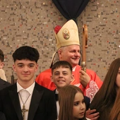 Idźcie w dorosłe życie świadomi, że Bóg jest z wami