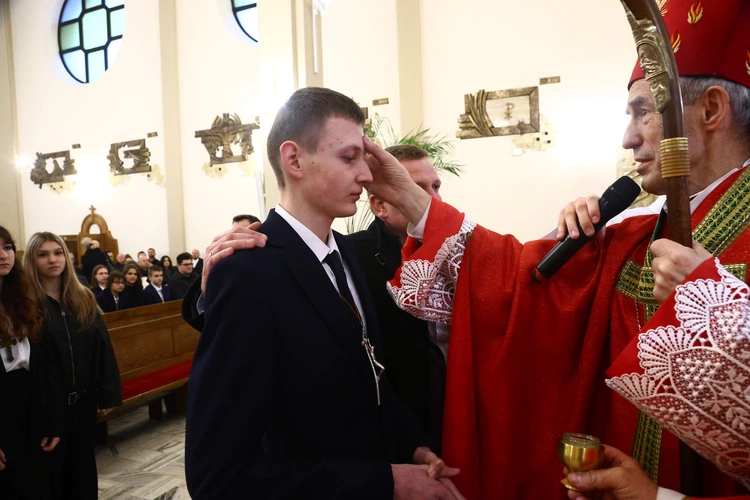 Bierzmowanie w Zgłobicach