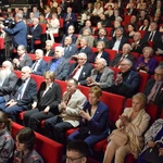 Od oporu do niepodległości