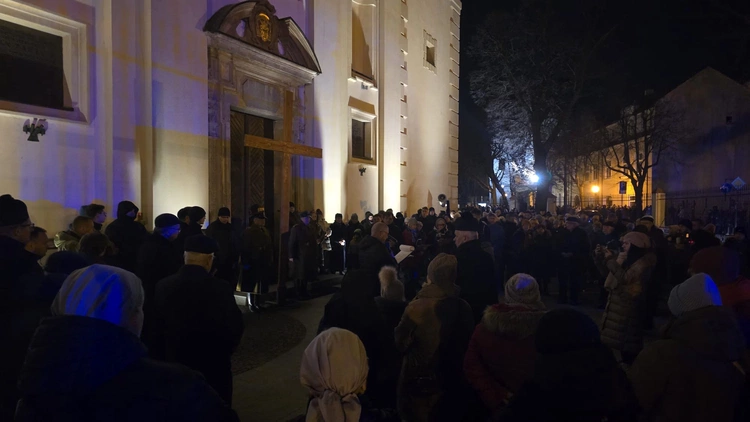 Łowicz. Jedna Droga - kilka parafii