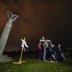 Między cierpieniem a nadzieją