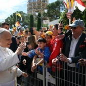 Papież do młodych: lajki nie wypełnią pustki. „Liczy się miłość”