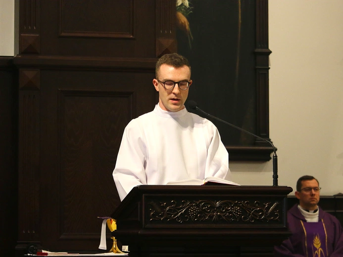 Ustanowienie nowych lektorów