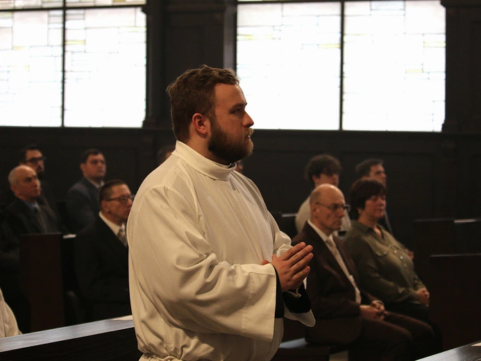 Ustanowienie nowych lektorów