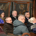 Koncert pod zasłonami 