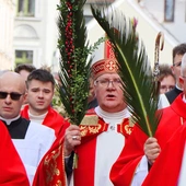 Człowiek skazuje Boga na śmierć