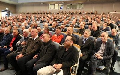 Nadzwyczajni szafarze Komunii św. w Tarnowie