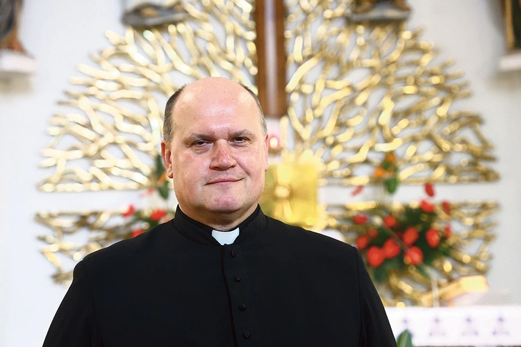 Ks. Janusz Psonak, proboszcz.