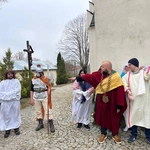 Droga Krzyżowa na Rowkół