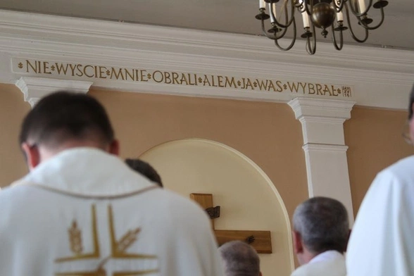Za kapłanów w kryzysie