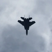 Atak na lotnisko w Kuwejcie, azjatyckie giełdy na plusie po deklaracji Trumpa