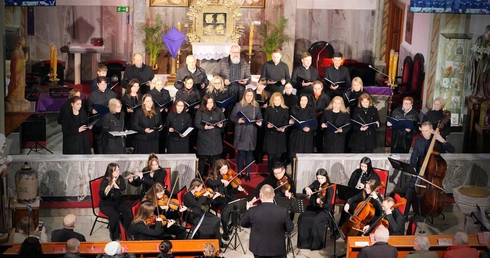 Koncert Pasyjny w Oławie zachwycił serca i dusze