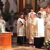 Msza Krzyżma Świetego w legnickiej katedrze