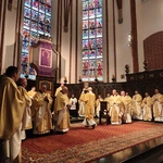 Msza św. Krzyżma w archikatedrze warszawskiej