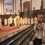 Msza św. Krzyżma w archikatedrze warszawskiej