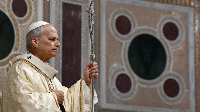 Papież w Wielki Czwartek: obmycie nóg syntezą objawienia Boga 