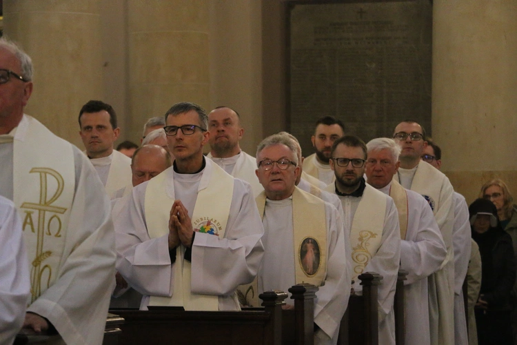 Płock. Msza Krzyżma