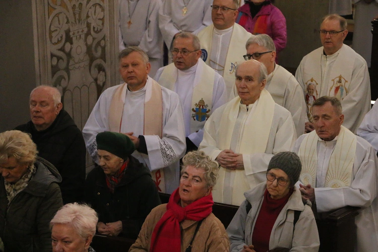 Płock. Msza Krzyżma