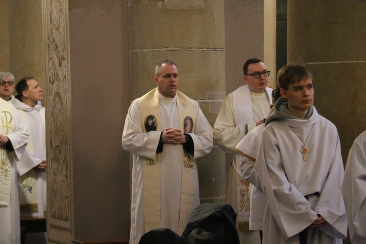 Płock. Msza Krzyżma