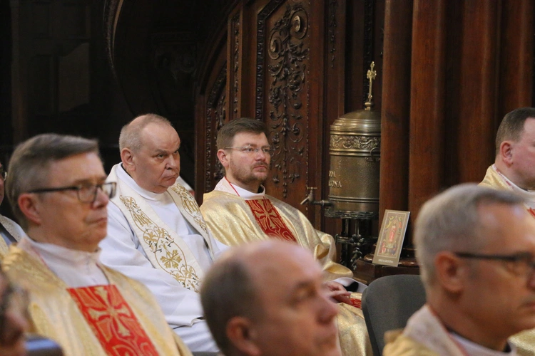 Płock. Msza Krzyżma