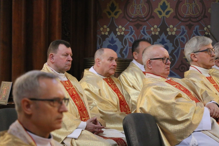 Płock. Msza Krzyżma
