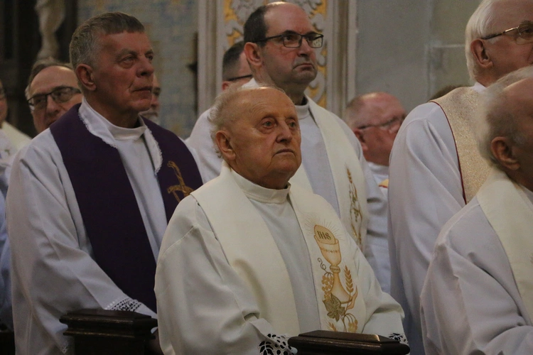 Płock. Msza Krzyżma