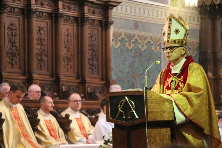 Płock. Msza Krzyżma