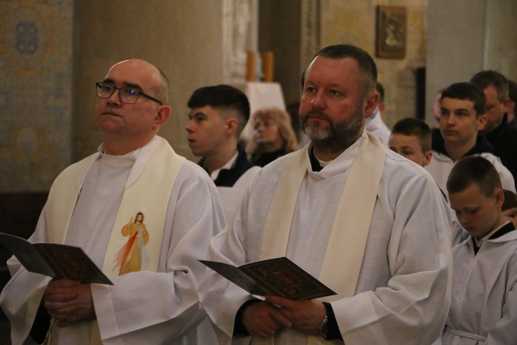 Płock. Msza Krzyżma