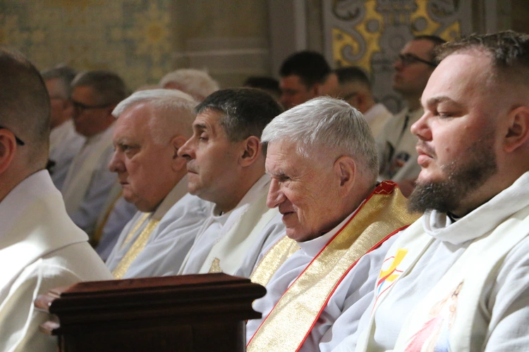 Płock. Msza Krzyżma