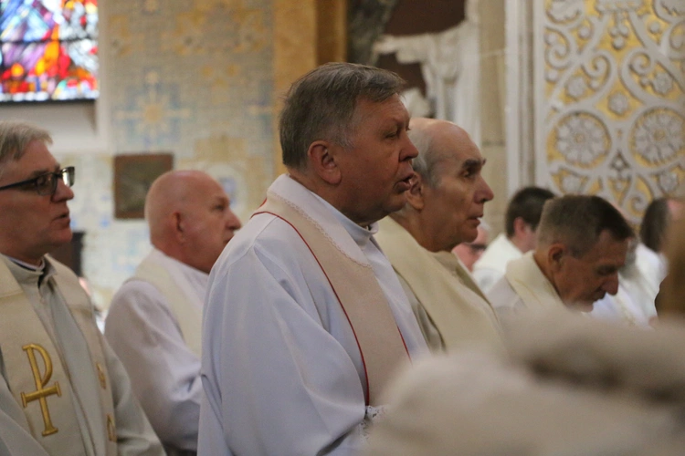 Płock. Msza Krzyżma