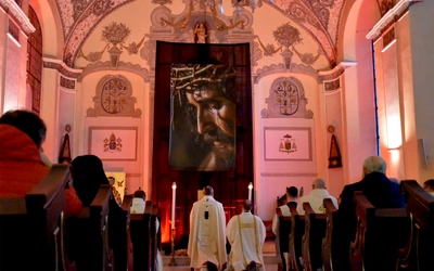 Msza Wieczerzy Pańskiej. Abp Wojda: Świat potrzebuje świadków Eucharystii